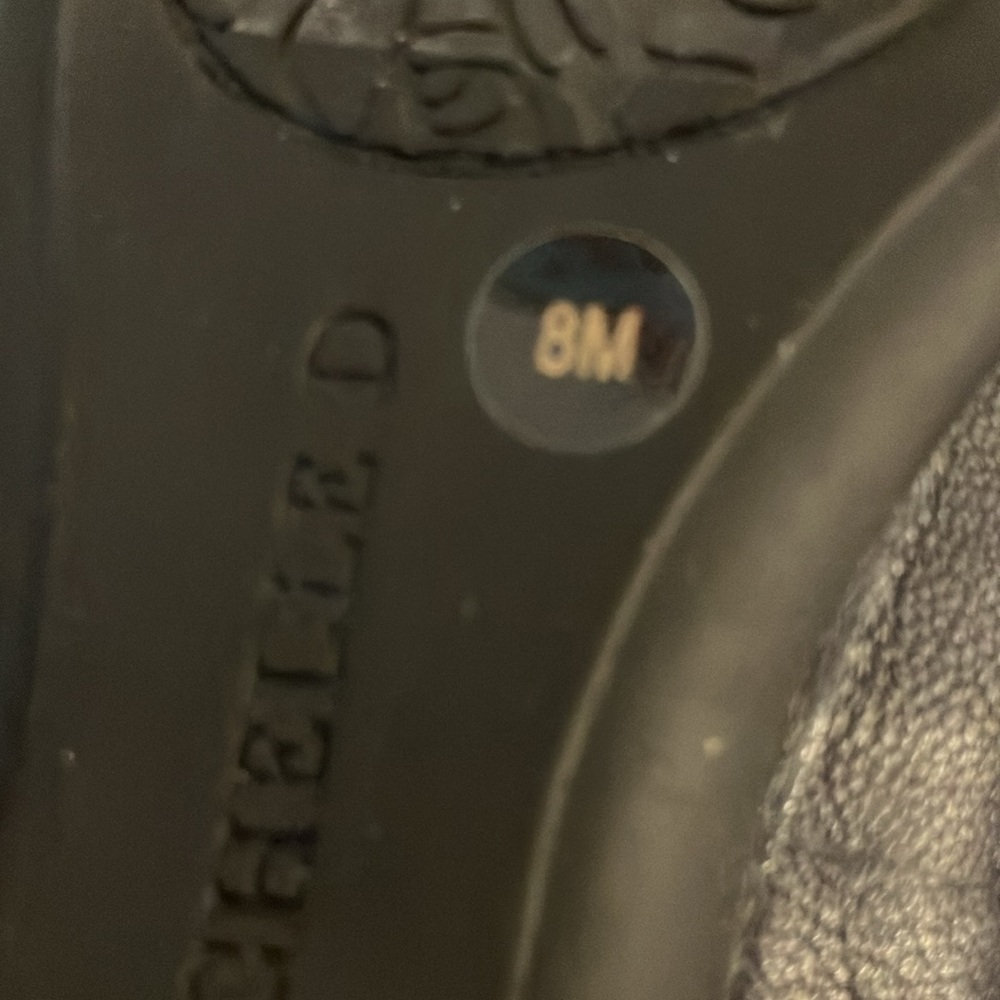 NWOT Michelle D Black Leather Flats With Elastic Stretch by Toe size 8 - Picture 4 of 5